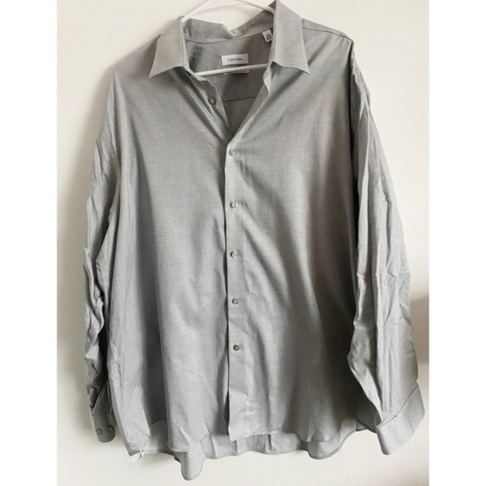 Calvin Klein Grey Micro Dotted Pattern Button Dow… - image 1